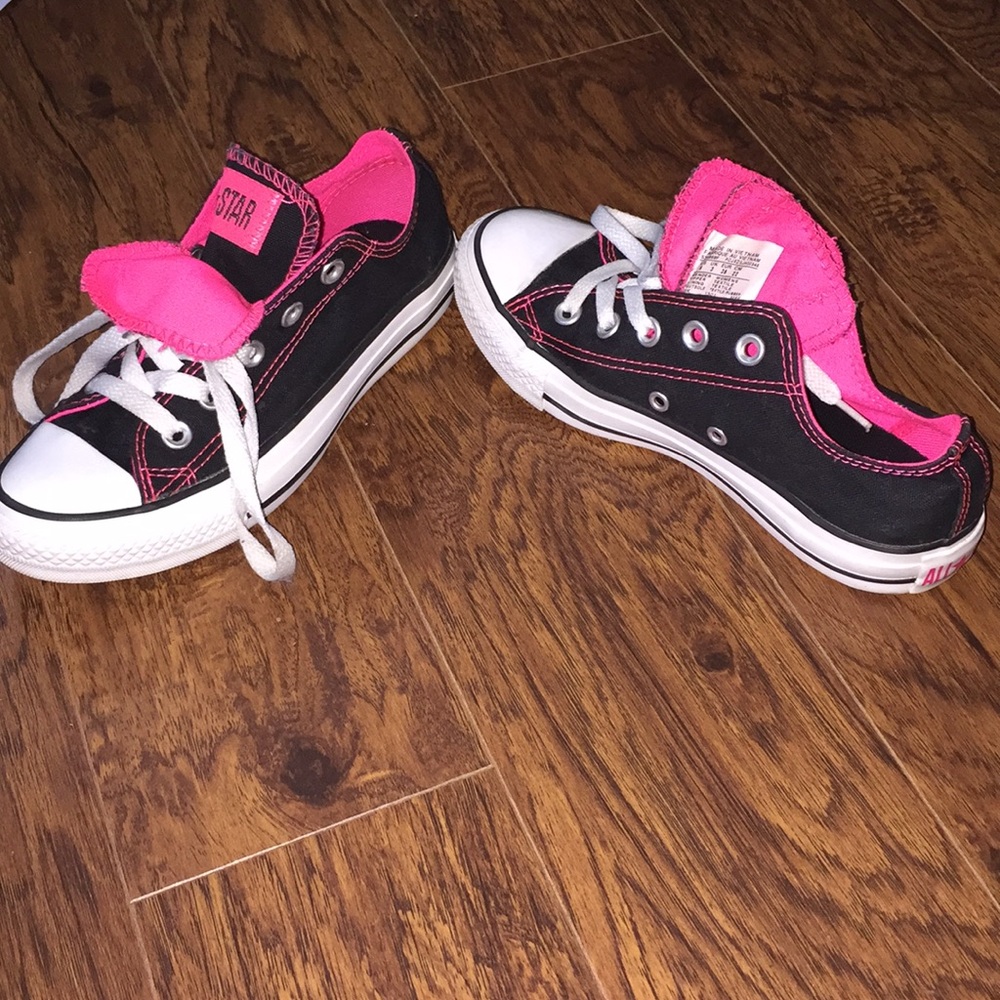 Converse Women’s Size 5